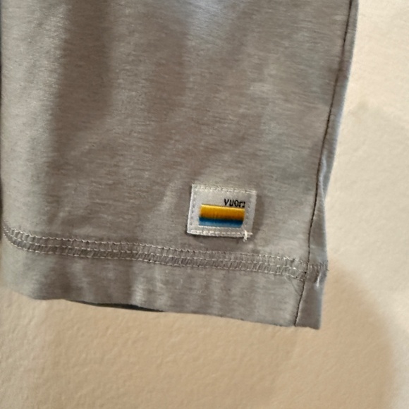 Vuori- Strato Tech Tee - Picture 3 of 5